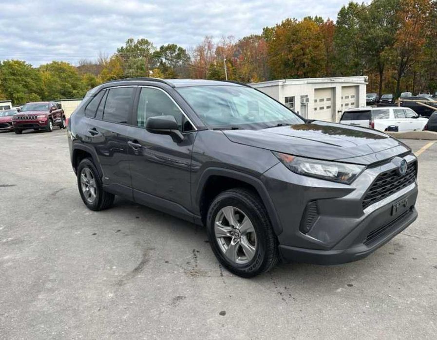 2022 Toyota RAV4 LE 2.5 Hybrid