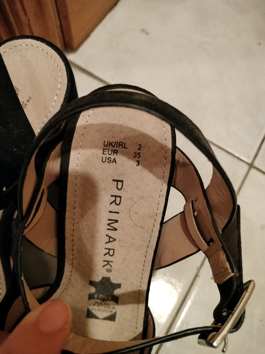 Sandálias tacão pretas Primark