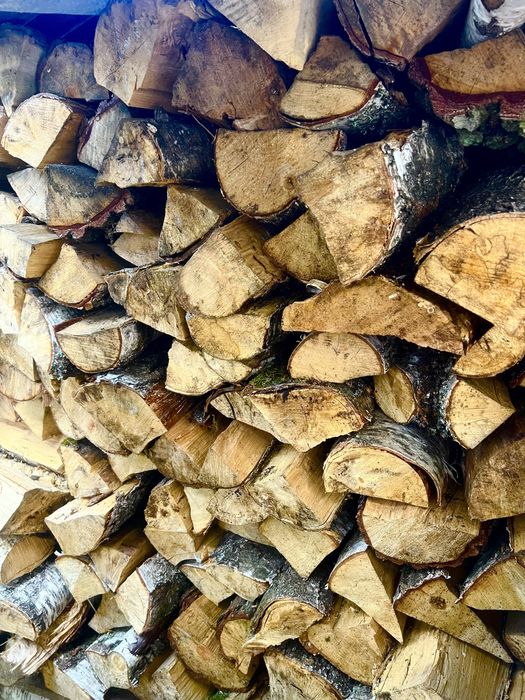 Drewno opałowe, pocięte, suche.
