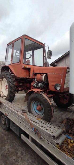 Трактор колісний т 25