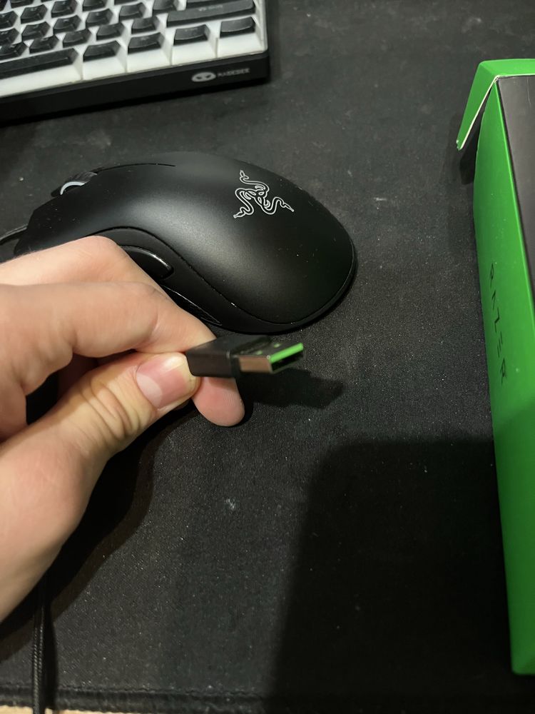 Razer deathadder essential