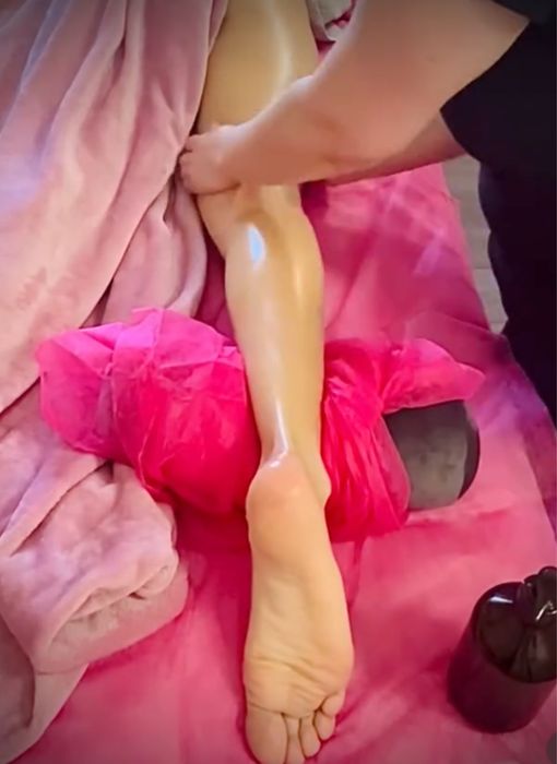 Масаж. Цвяхостояння. Стоун масаж