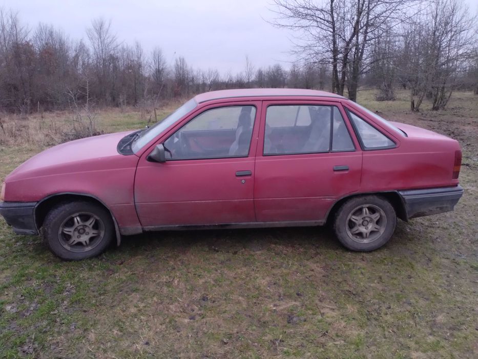 Продам Опель,в рабочем  состоянии