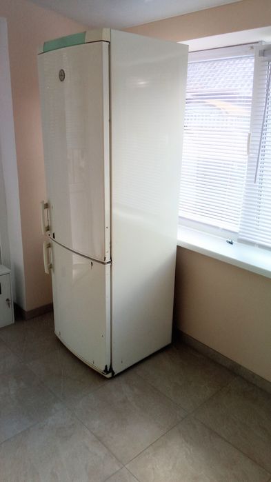 Холодильник Electrolux робочий двокамерний