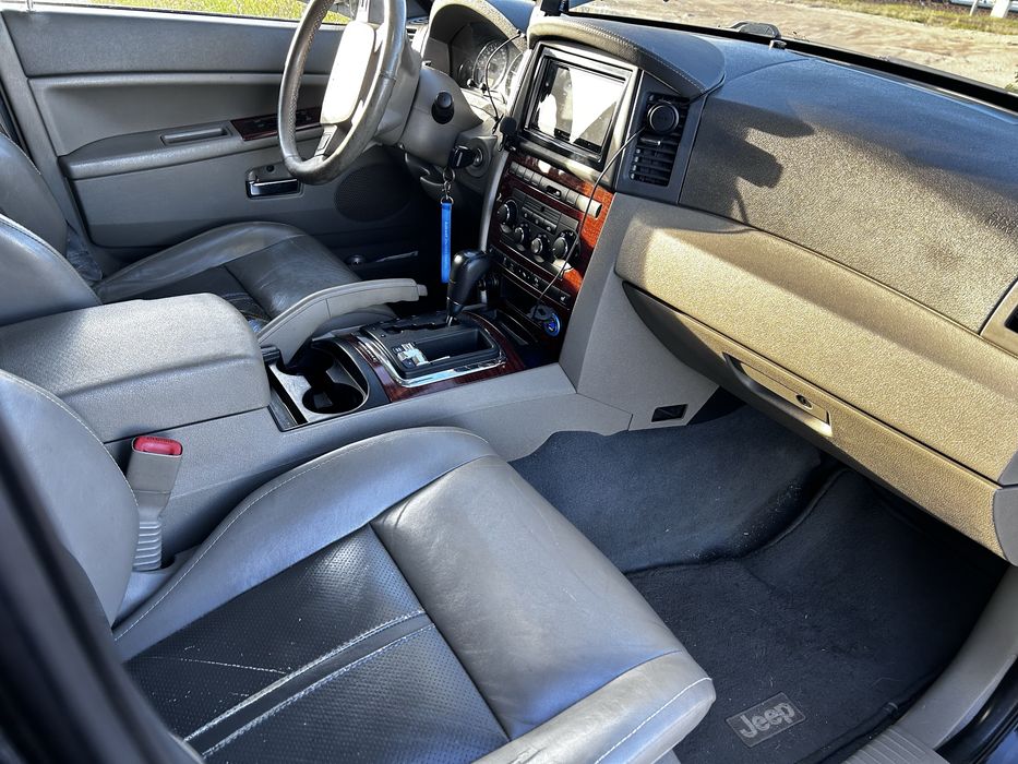 Jeep Grand Cheroke WK 5,7 HEMI wersja europa LPG nowe