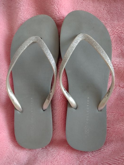 Japonka Marks & Spencer 39