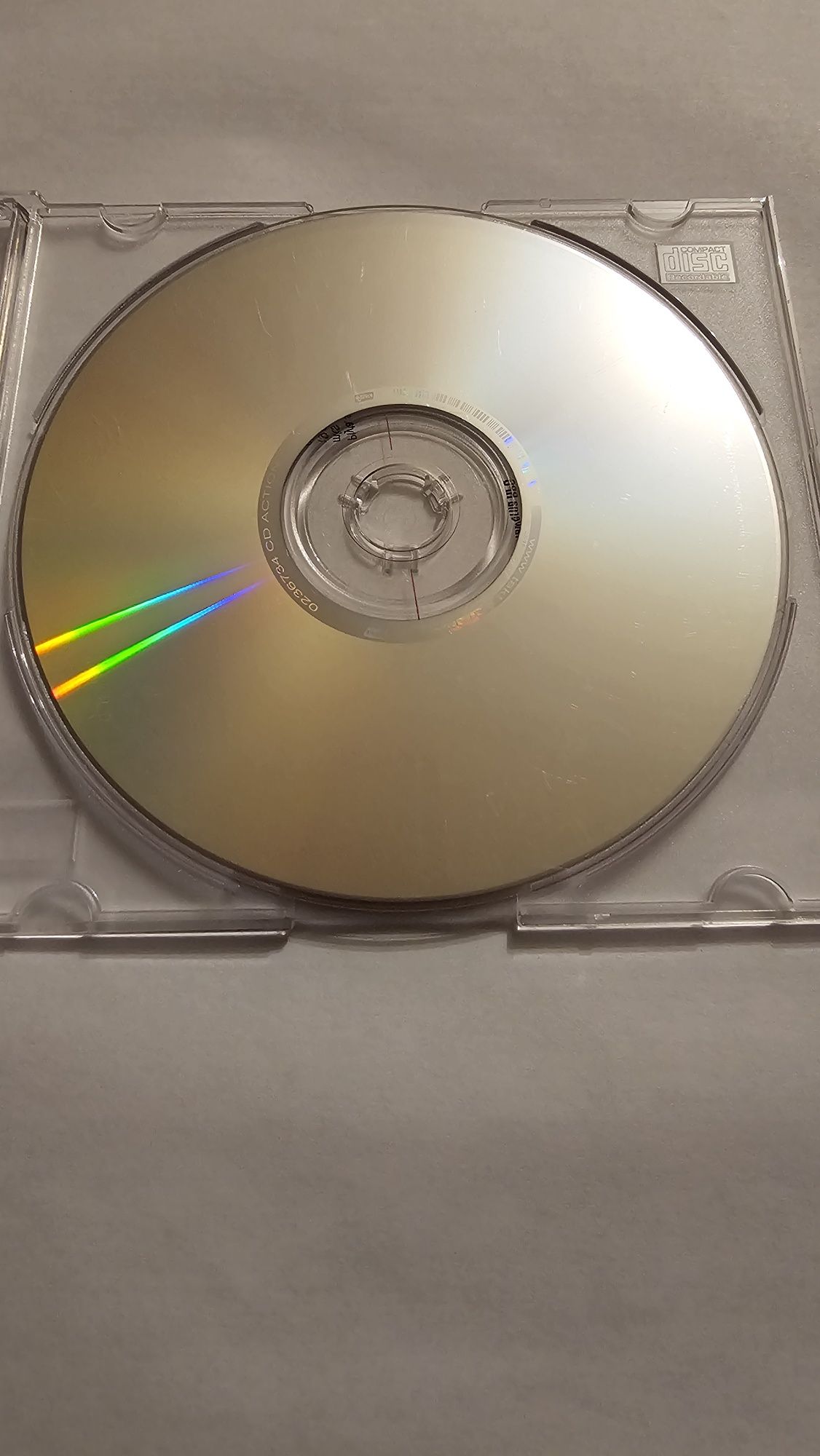 Sama płyta z gazety Cd-action nr. 85 4/2003 .