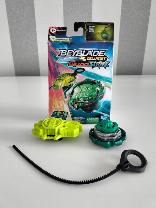 Beyblade Burst QuadStrike Chain Herbeus H8 F6804/F6784