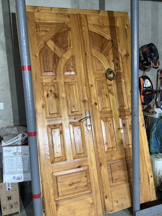 Двері вхідні між кімнатні натуральні