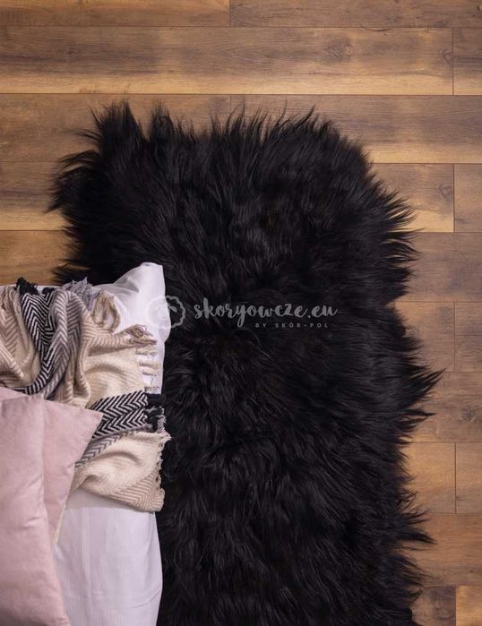 Dywanik zszywany ze skór owczych island 60x160 cm