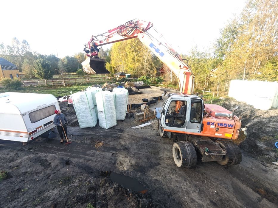 Usługi Koparko ładowarką Prace ziemne Wyburzenia Wykopy pod budyneki