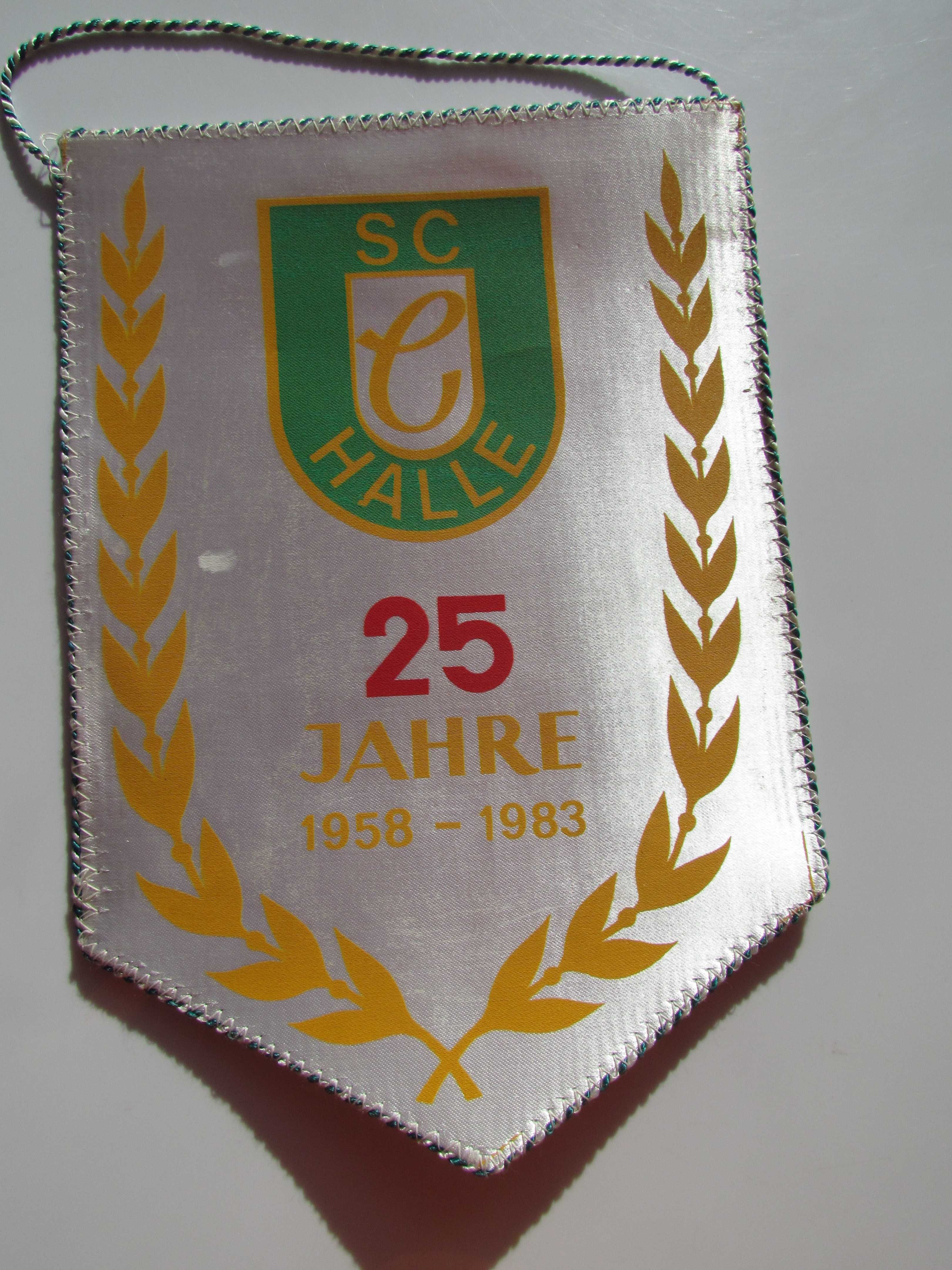 Proporczyk SC Halle 25 lat Niemcy klub piłkarski