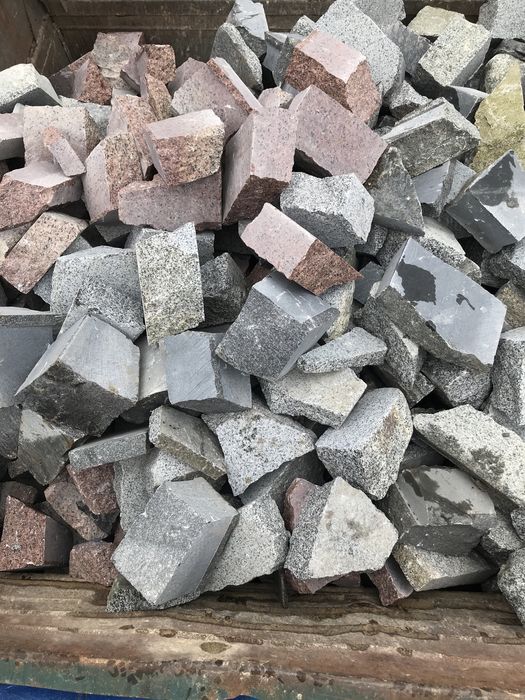 Камень бут,щебень,песок,відсів,вивіз сміття,рубані дрова,песок