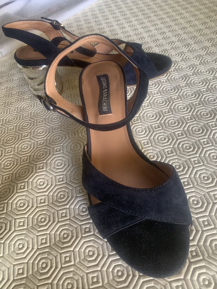 Sandálias azul escuro, elegantes, tam 35