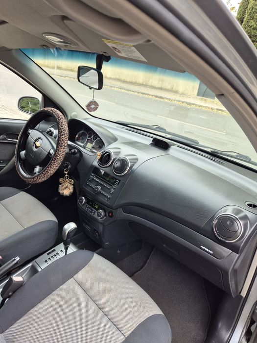 Chevrolet Aveo 1.4 16v automático