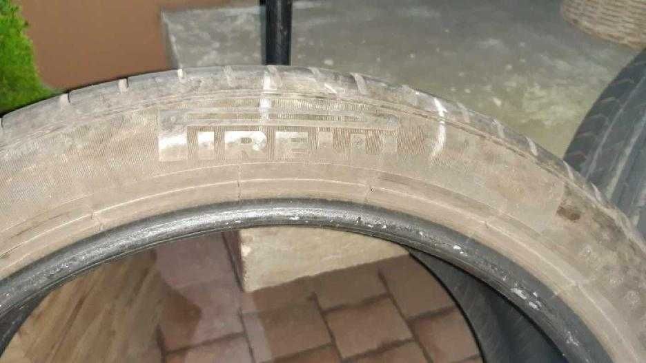 Sprzedam opony letnie PIRELLI P ZERO  245 / 40 / 19. 4 sztuki.