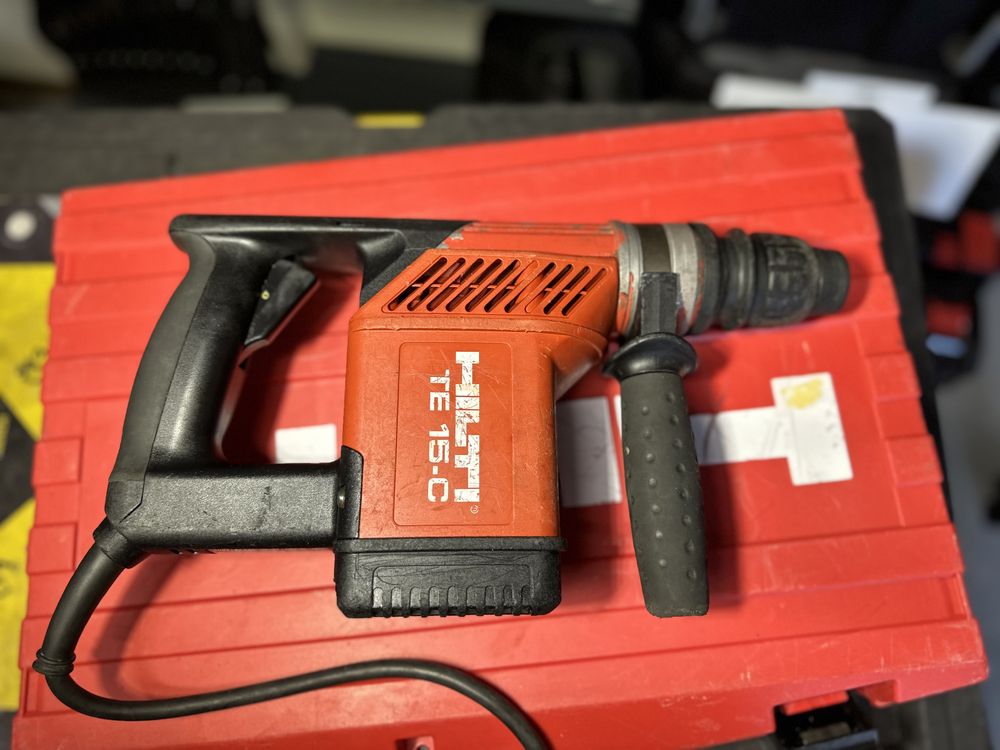 Мережевий перфоратор Hilti TE 15 в кейсі