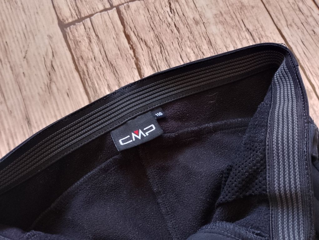 Czarne spodnie trekkingowe Softshell CMP r. 140