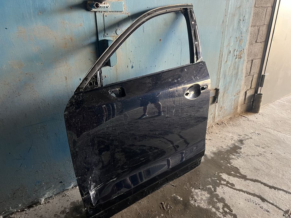 Продам Дверь водительскую Мазда Сх-5 2020г