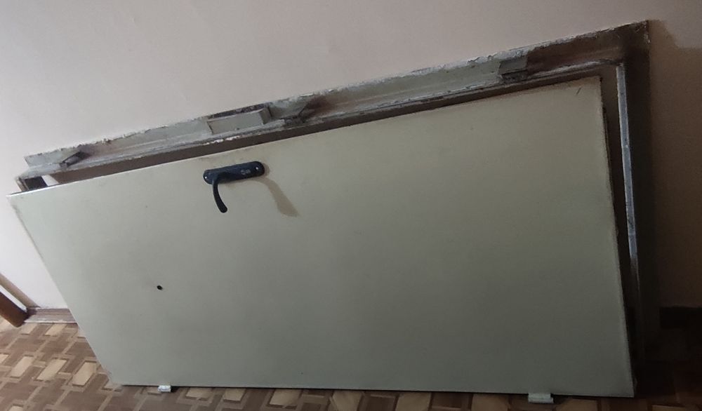 Продам вхідні двері