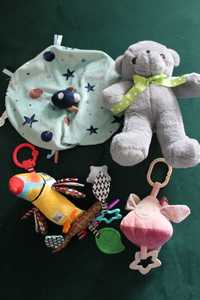 Zestaw zabawek pluszaków dla niemowlaka