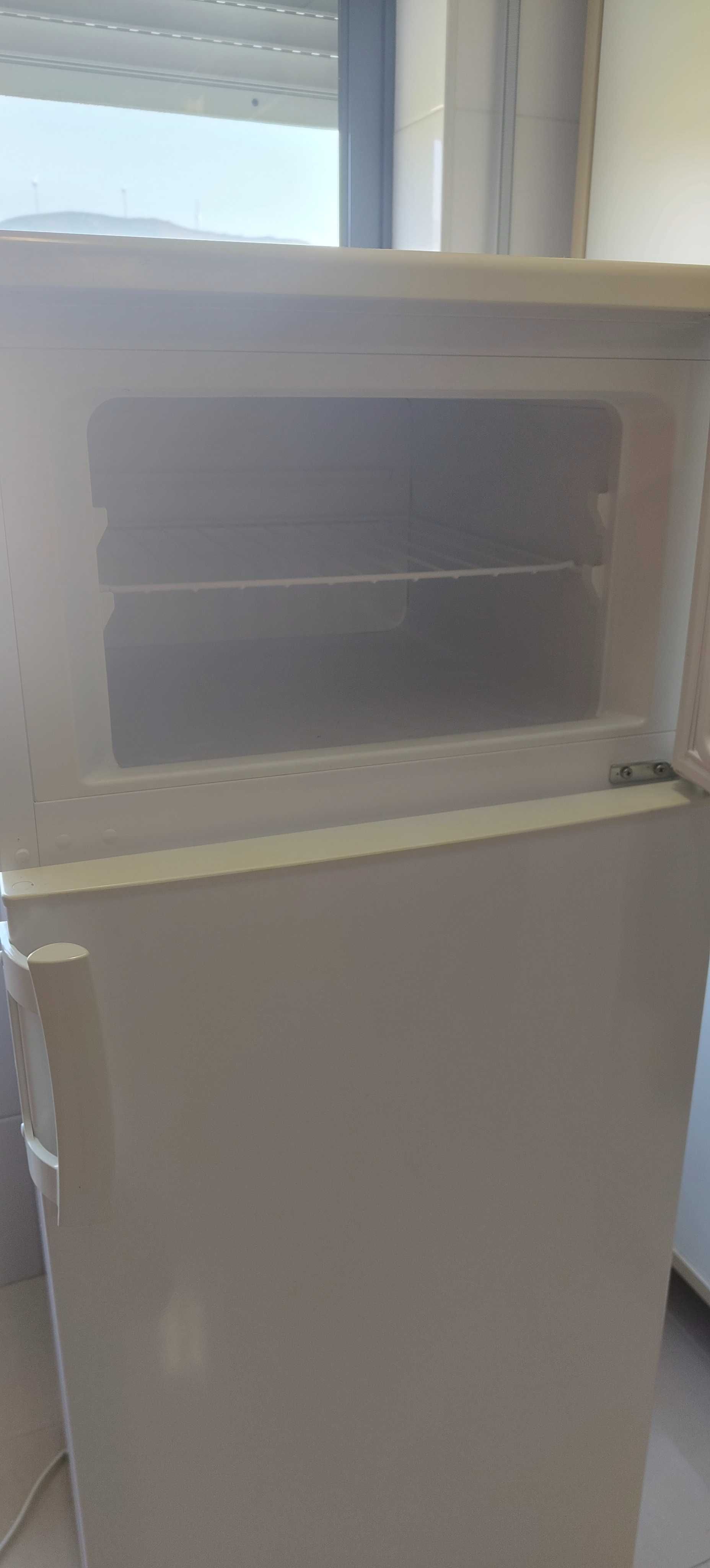 Frigorífico Teka FT3240