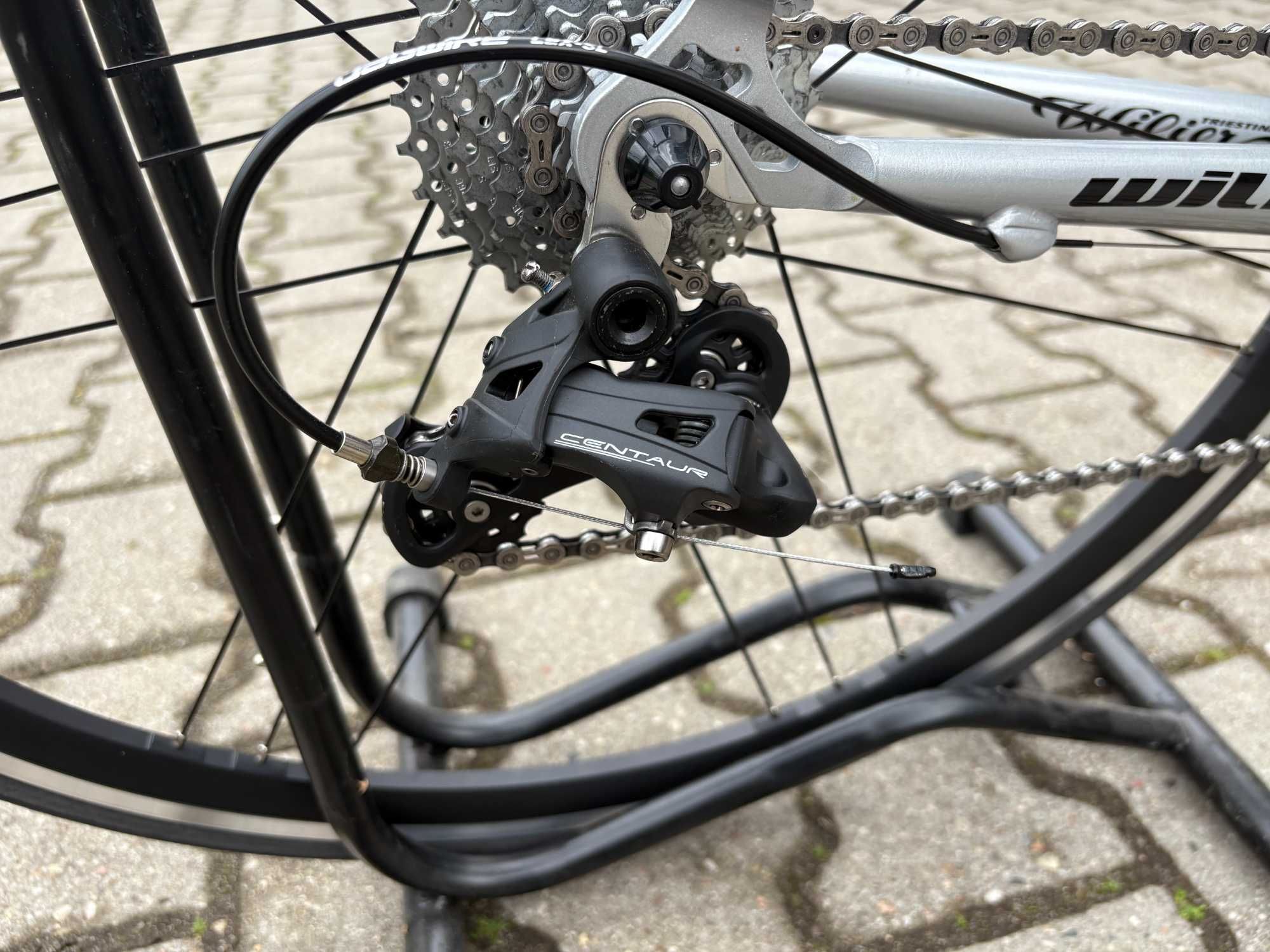Rower szosowy Wielier Trestina Aluminium 58 cm, Campagnolo Centaur 11s