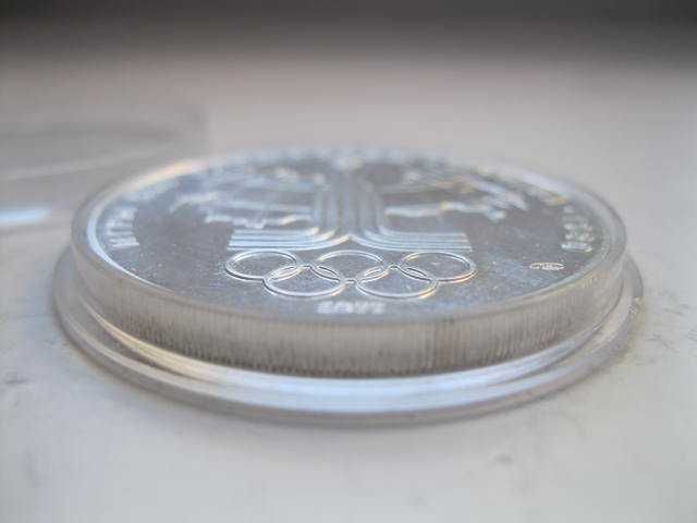 Продам серебряную монету СССР 10 руб. из набора Олимпиада 80