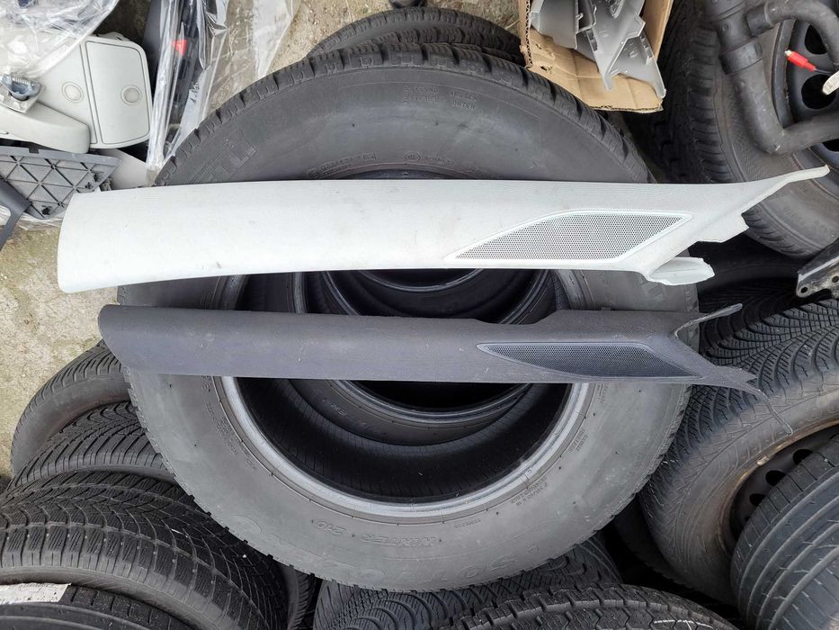 Osłona słupka prawa przednia VW Golf VII gti