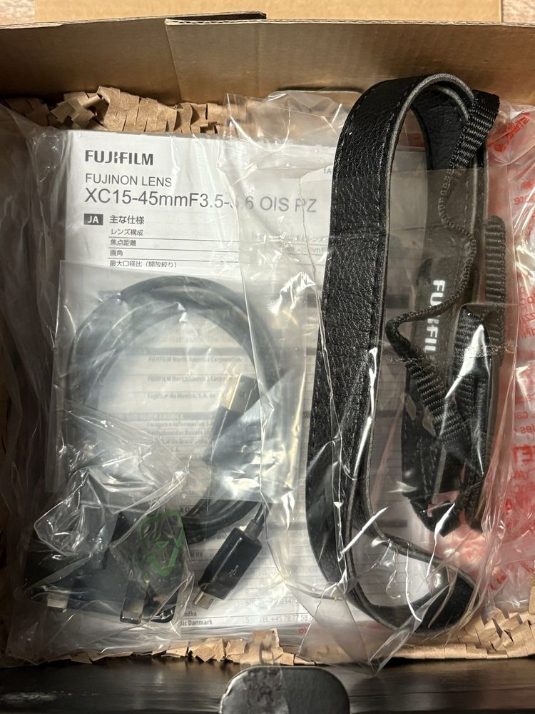 Fujifilm X-A20 + Acessorios originais