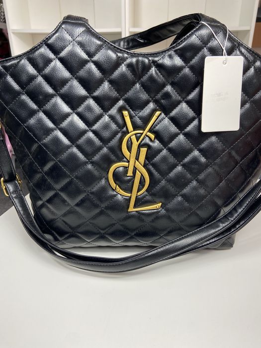 Mala novo com etiqueta