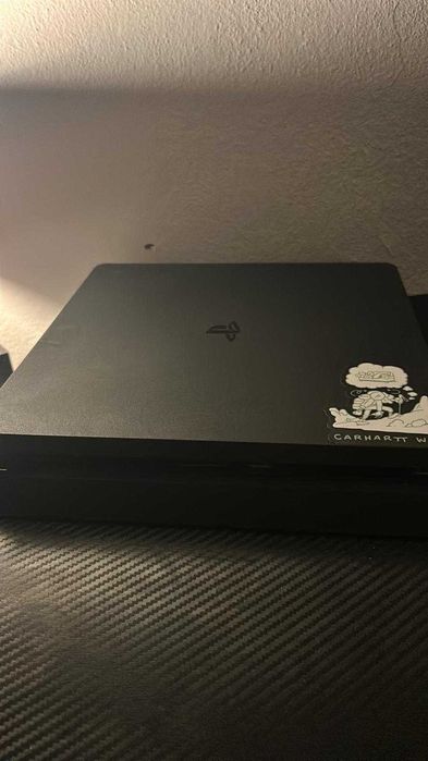 Vendo playstation 4 1TB a funcionar perfeitamente