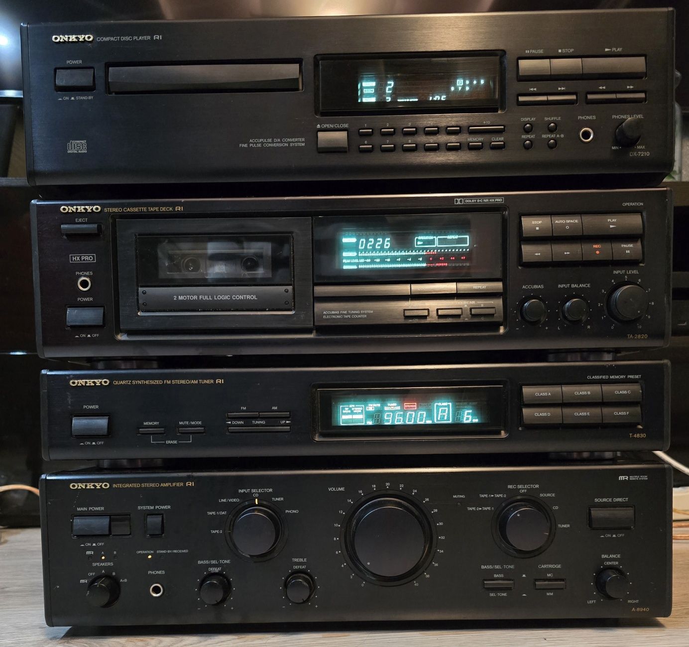 Wieża Onkyo   stereo