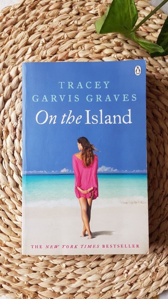 Powieść w języku angielskim "On The Island" T.G. Graves