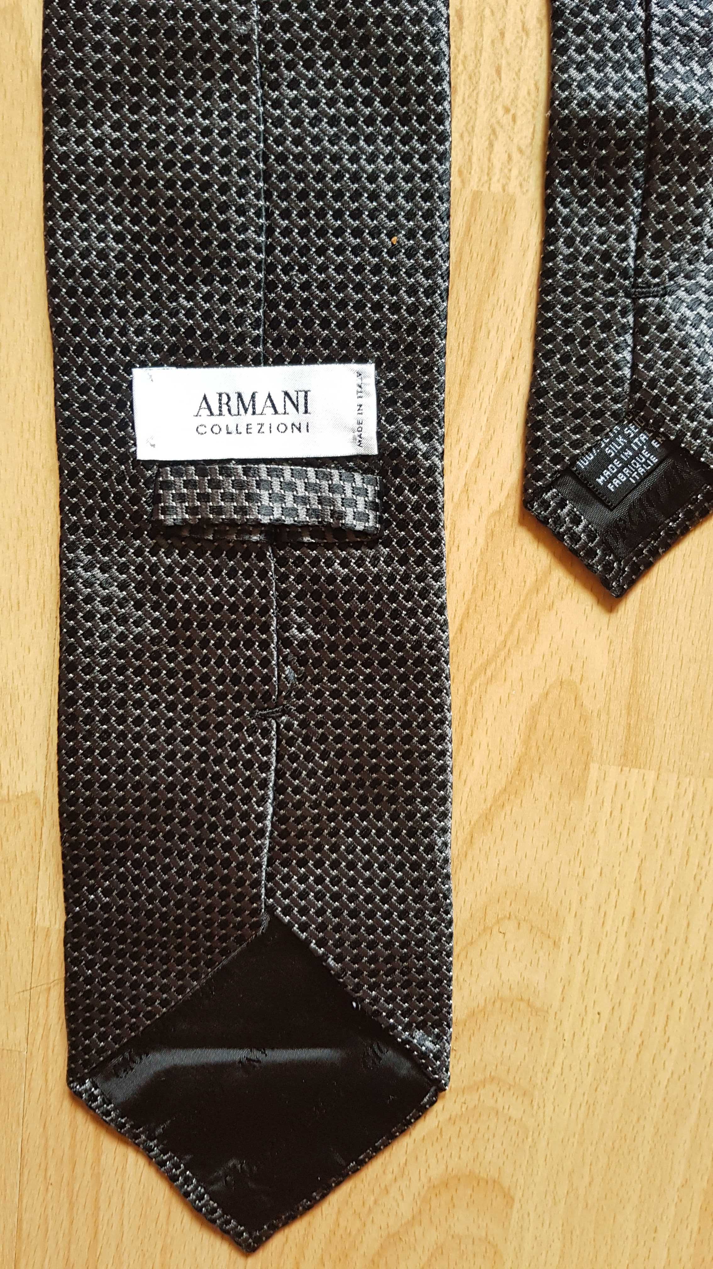 Jedwabny krawat, Armani