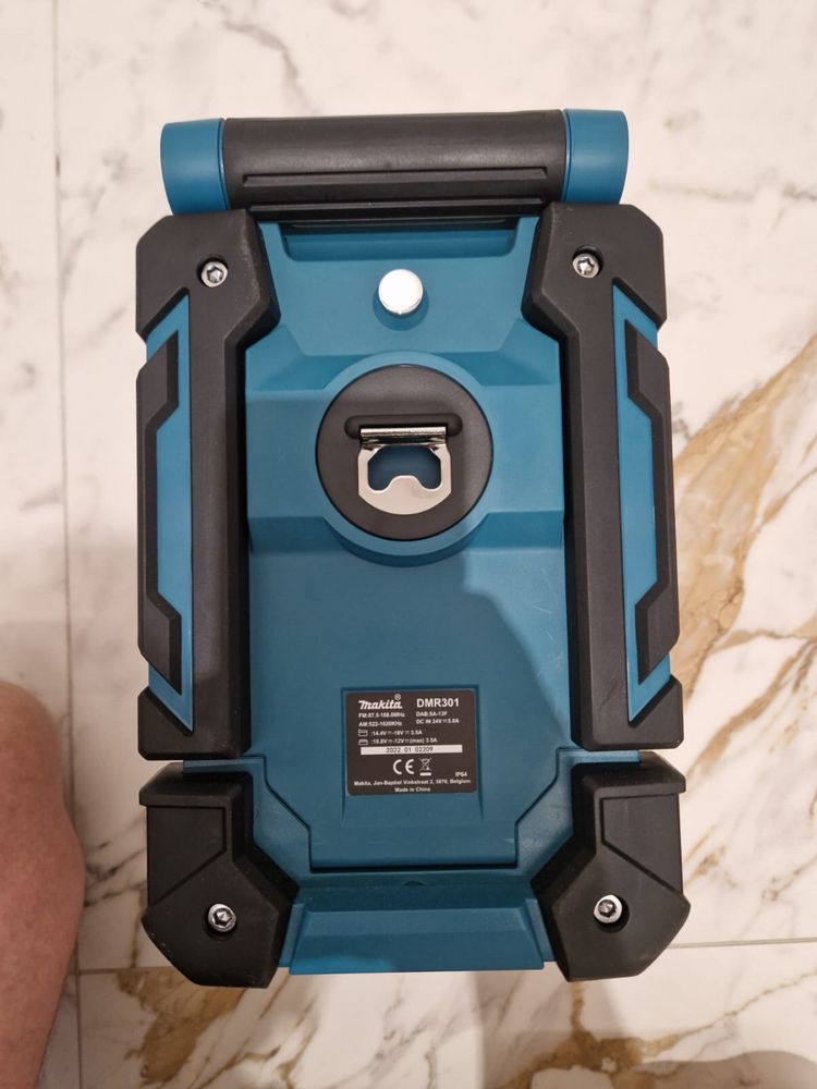Radio Makita DMR301
