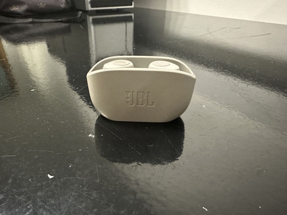 fones JBL cinzento