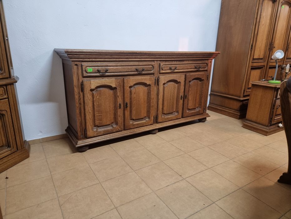 Komoda dębowa. Piotrówek.