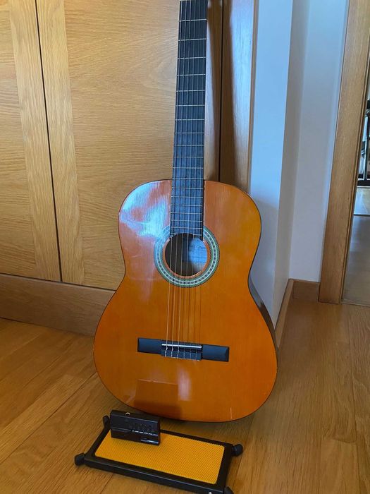 Guitarra nunca usada