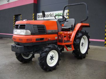 Traktorek , Ciągnik Ogrodniczy KUBOTA GL220 , 22KM , traktorkiagropl