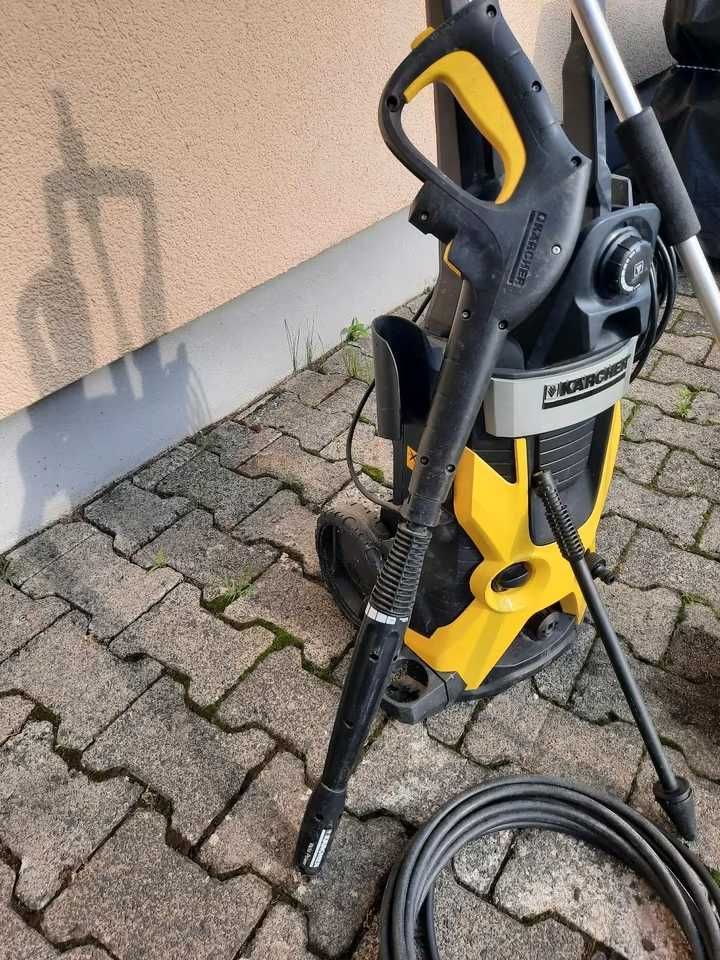 Myjka wysokociśnieniowa Kärcher K5 z akcesoriami