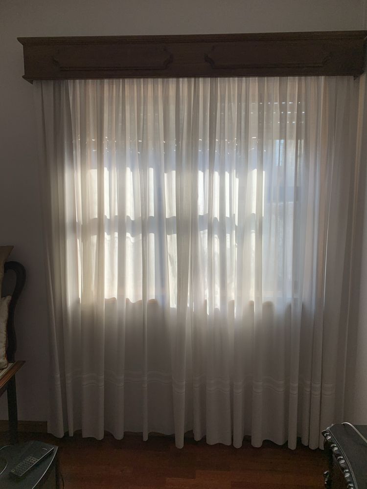 Conjunto 2 Cortinados brancos