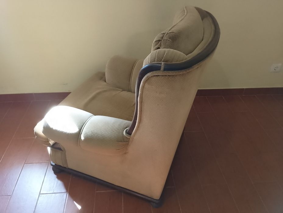 Sofá individual em muito bom estado!