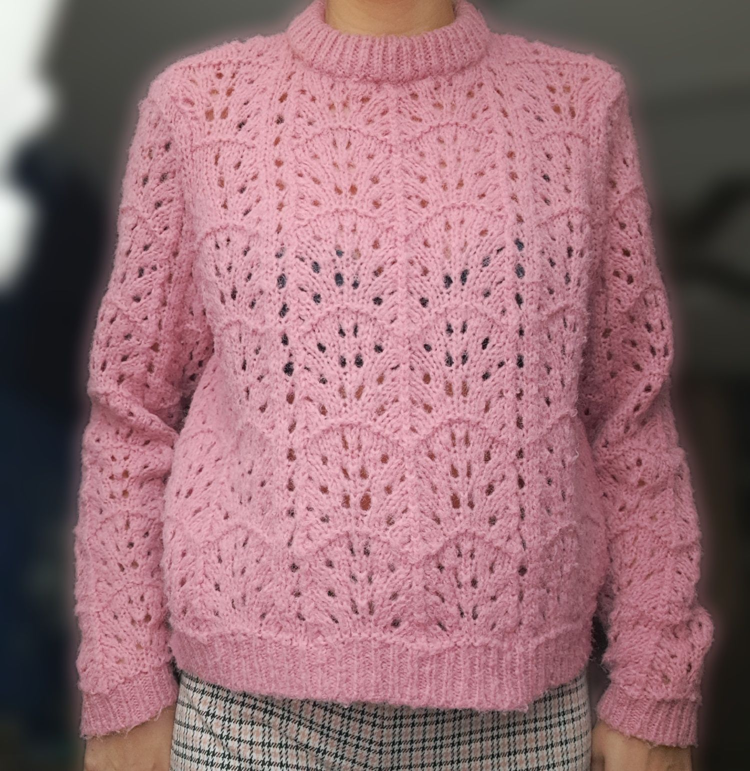Sweter różowy vero moda