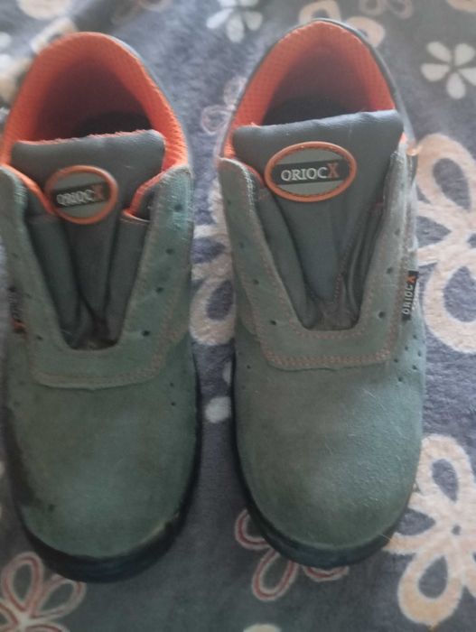 Sapatos de biqueira de aço