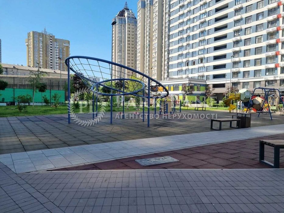 БЕЗ КОМІСІЇ Продам 2к квартиру в ЖК Галактика Сверстюка Євген