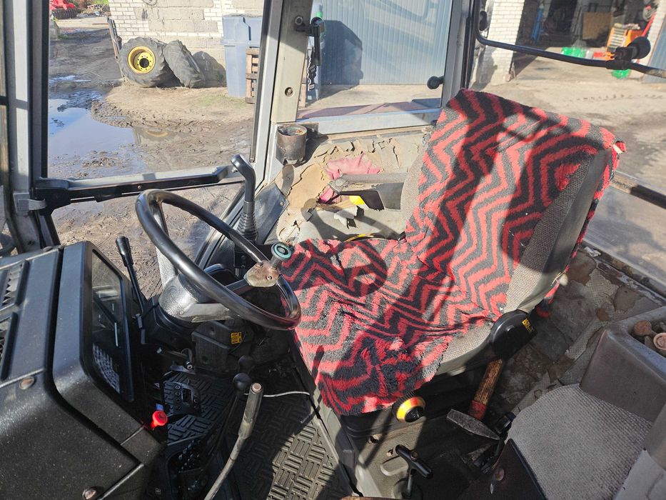 Sprzedam ciągnik mf399