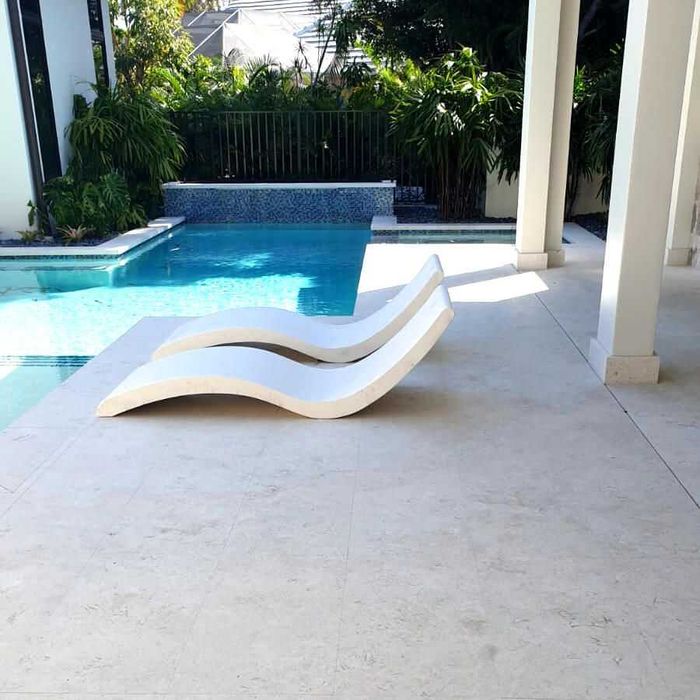 Płytki Wapień Emelas- Powierzchnia szczotkowana/ Format 30,5x61x1,2 cm