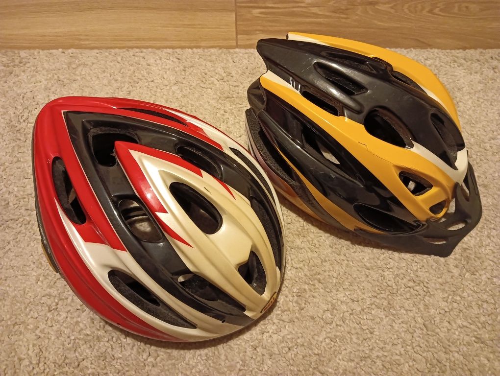 Dois capacetes de bicicleta, etc Adulto	Usados -  Em muito bom estado*