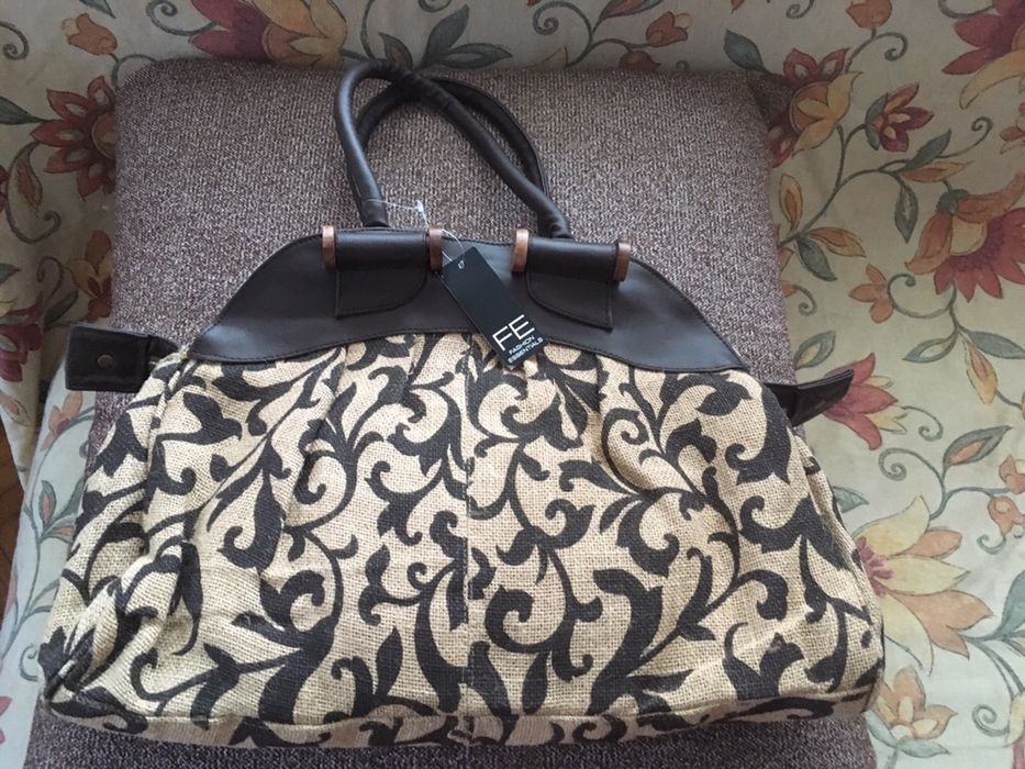 Nowa stylowa płócienna torebka